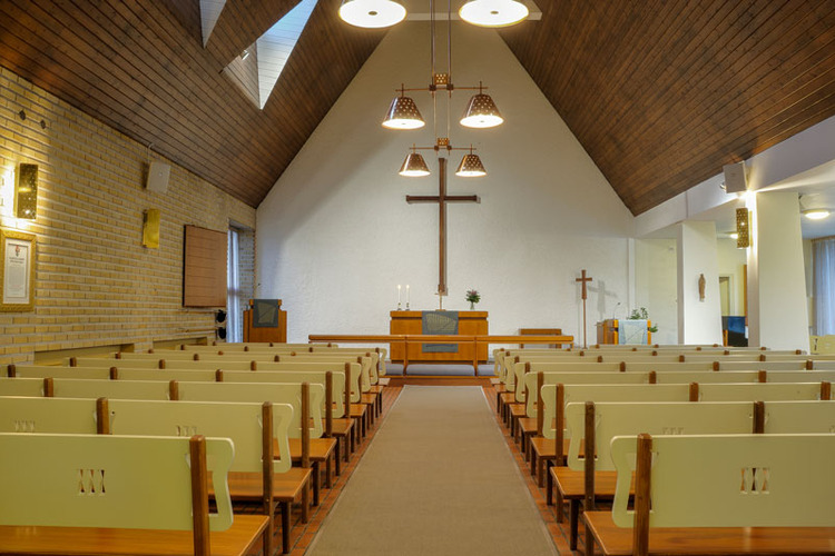 Launeen kirkon kirkkosali